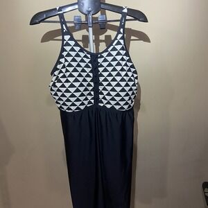 Swimsuits For All Womens Plus Sz 18 High Neck Swim Dress Black White Geometric